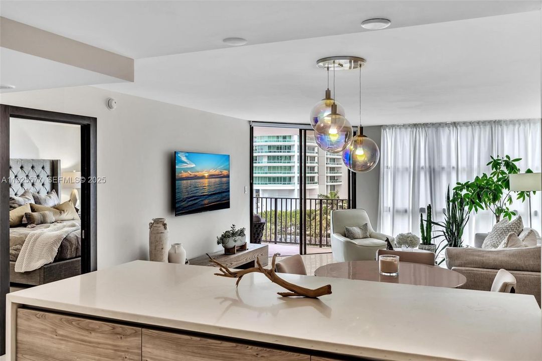 For Sale: $2,500,000 (1 beds, 1 baths, 1064 Square Feet)