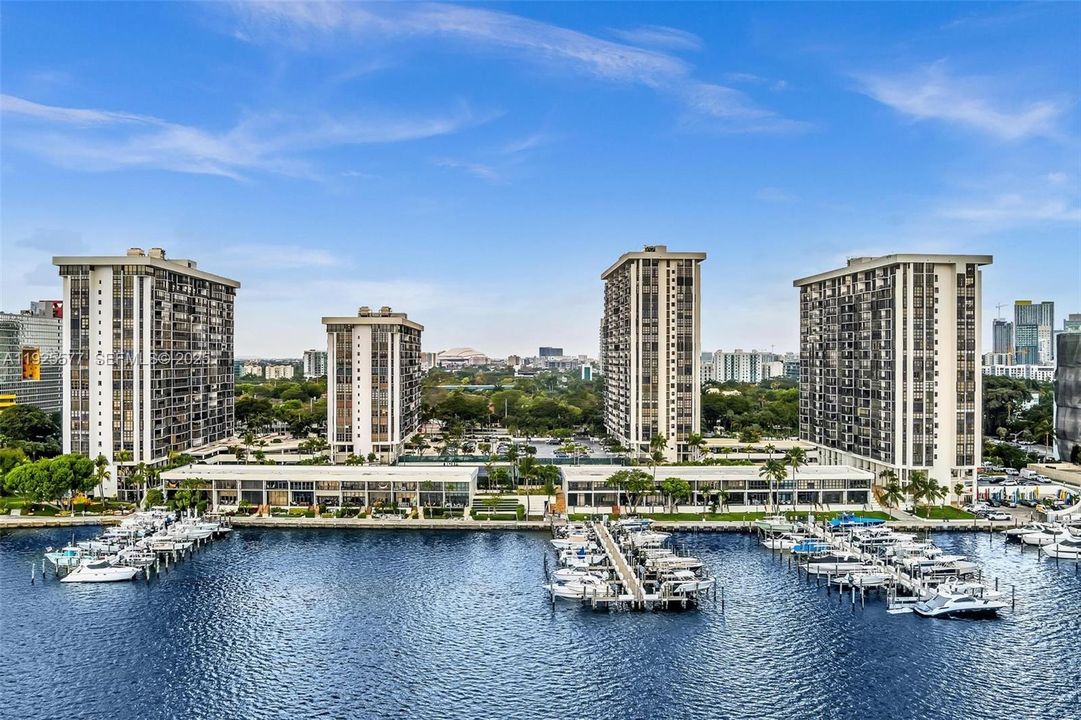 For Sale: $2,500,000 (1 beds, 1 baths, 1064 Square Feet)