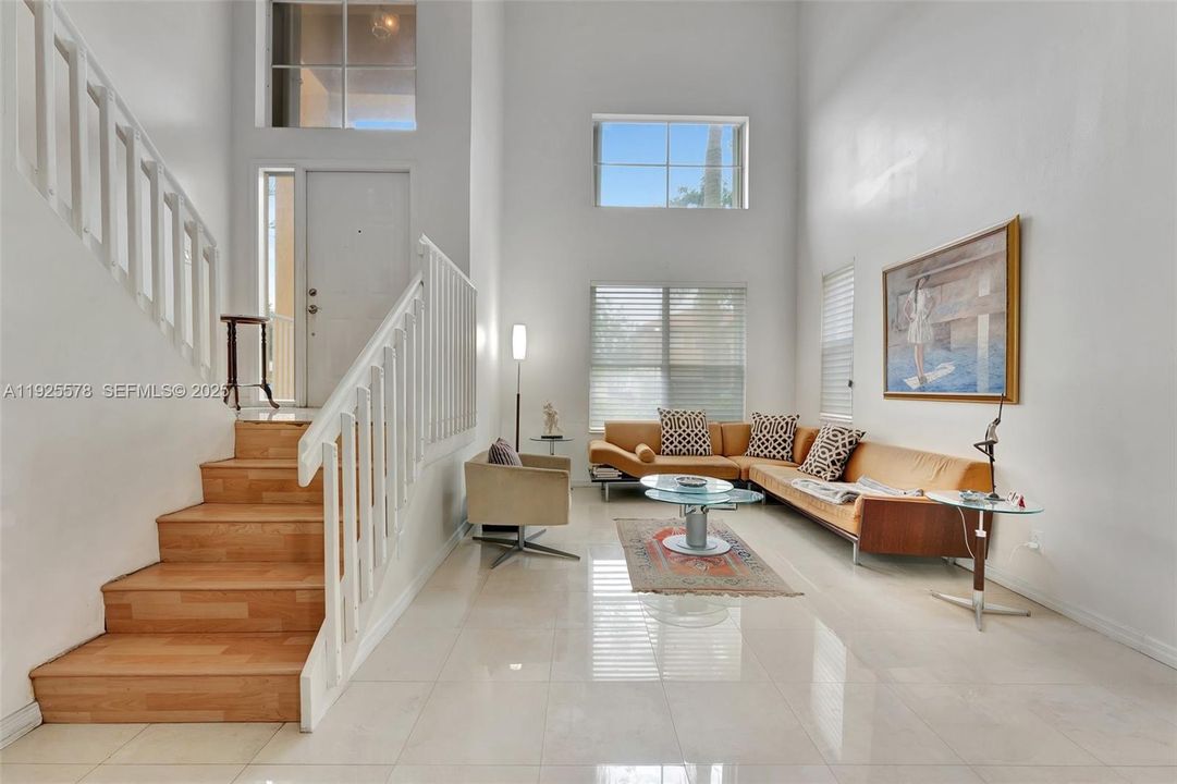 待售: $720,000 (4 贝兹, 2 浴室, 2091 平方英尺)