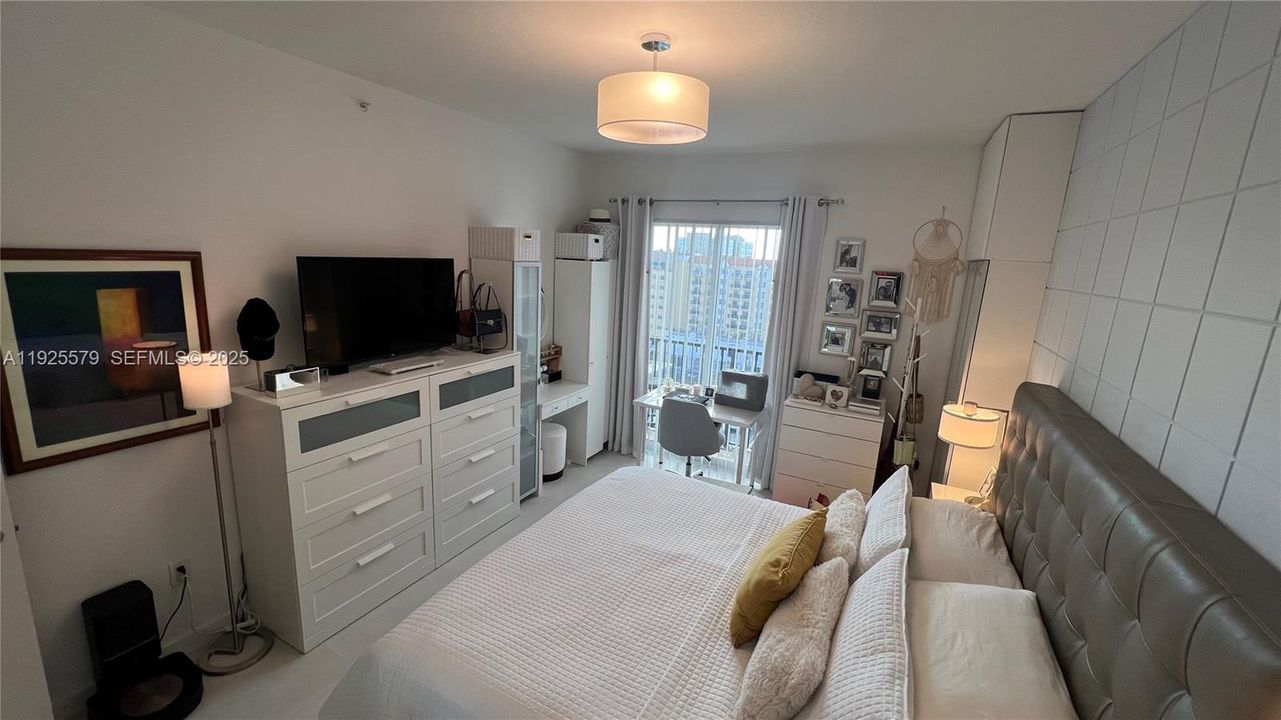 En Renta: $3,100 (1 camas, 1 baños, 798 Pies cuadrados)