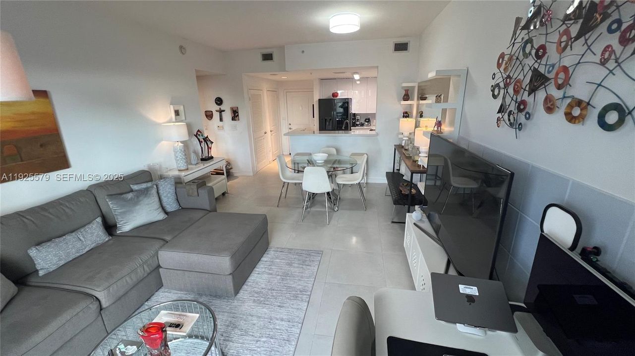 En Renta: $3,100 (1 camas, 1 baños, 798 Pies cuadrados)