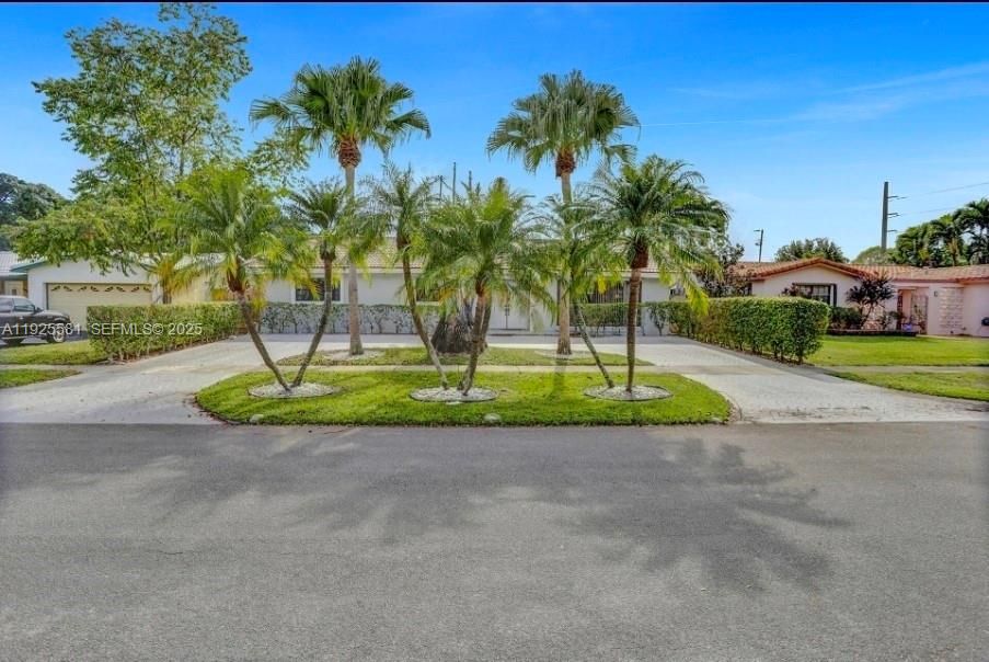 На продажу: $985,000 (3 спален, 2 ванн, 2314 Квадратных фут)