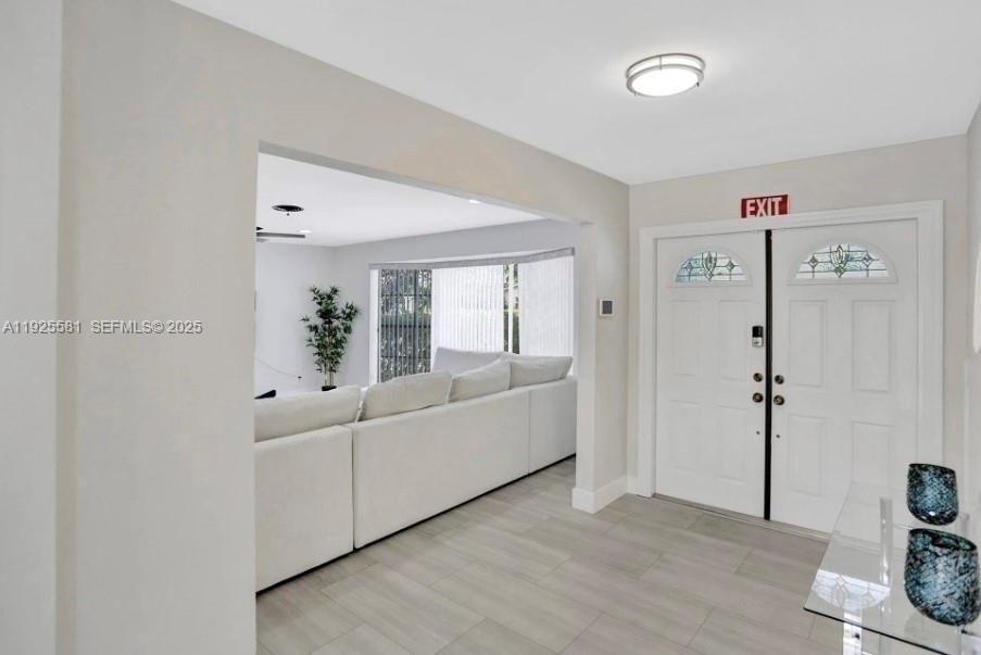 На продажу: $985,000 (3 спален, 2 ванн, 2314 Квадратных фут)