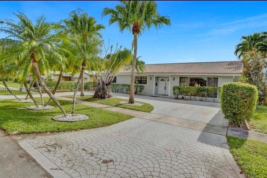 На продажу: $985,000 (3 спален, 2 ванн, 2314 Квадратных фут)