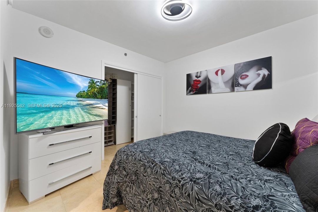 En Venta: $692,000 (1 camas, 1 baños, 844 Pies cuadrados)