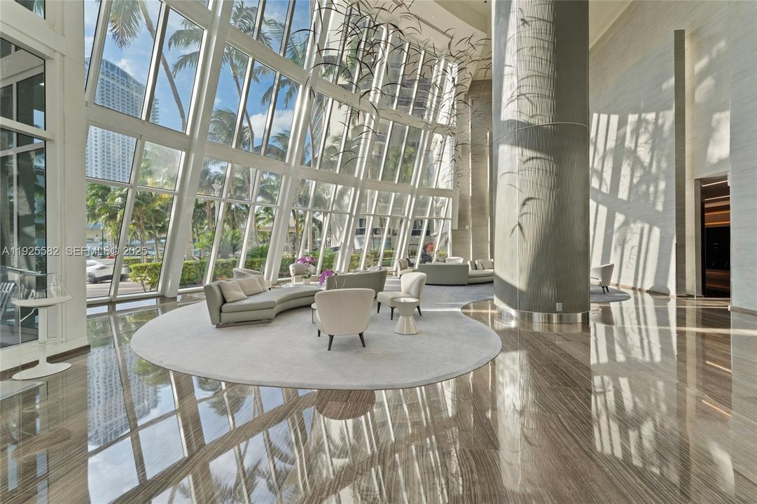 En Venta: $692,000 (1 camas, 1 baños, 844 Pies cuadrados)