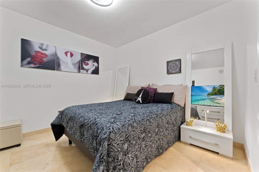 En Venta: $692,000 (1 camas, 1 baños, 844 Pies cuadrados)