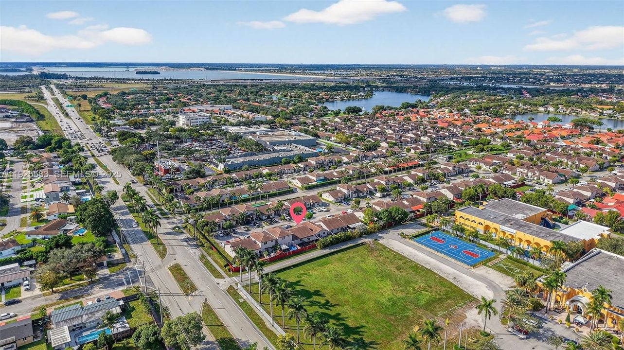 待售: $450,000 (3 贝兹, 2 浴室, 1345 平方英尺)