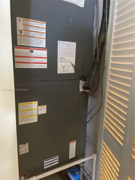 For Sale: $580,448 (4 beds, 3 baths, 1849 Square Feet)