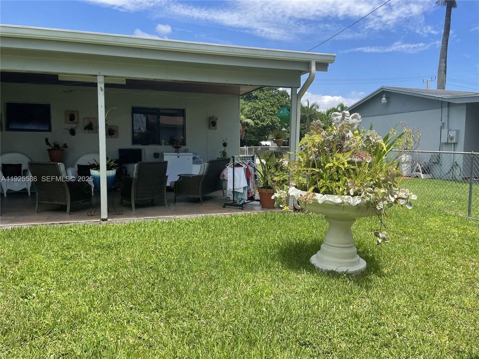 For Sale: $580,448 (4 beds, 3 baths, 1849 Square Feet)