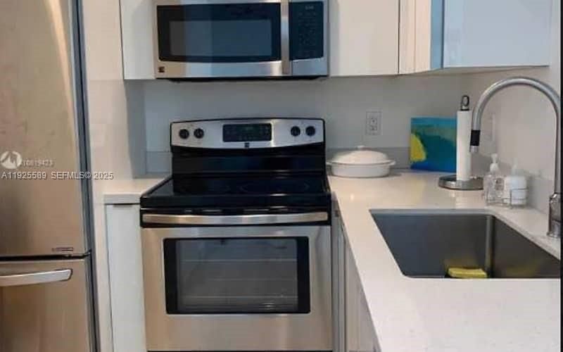 出租: $2,800 (1 贝兹, 1 浴室, 740 平方英尺)