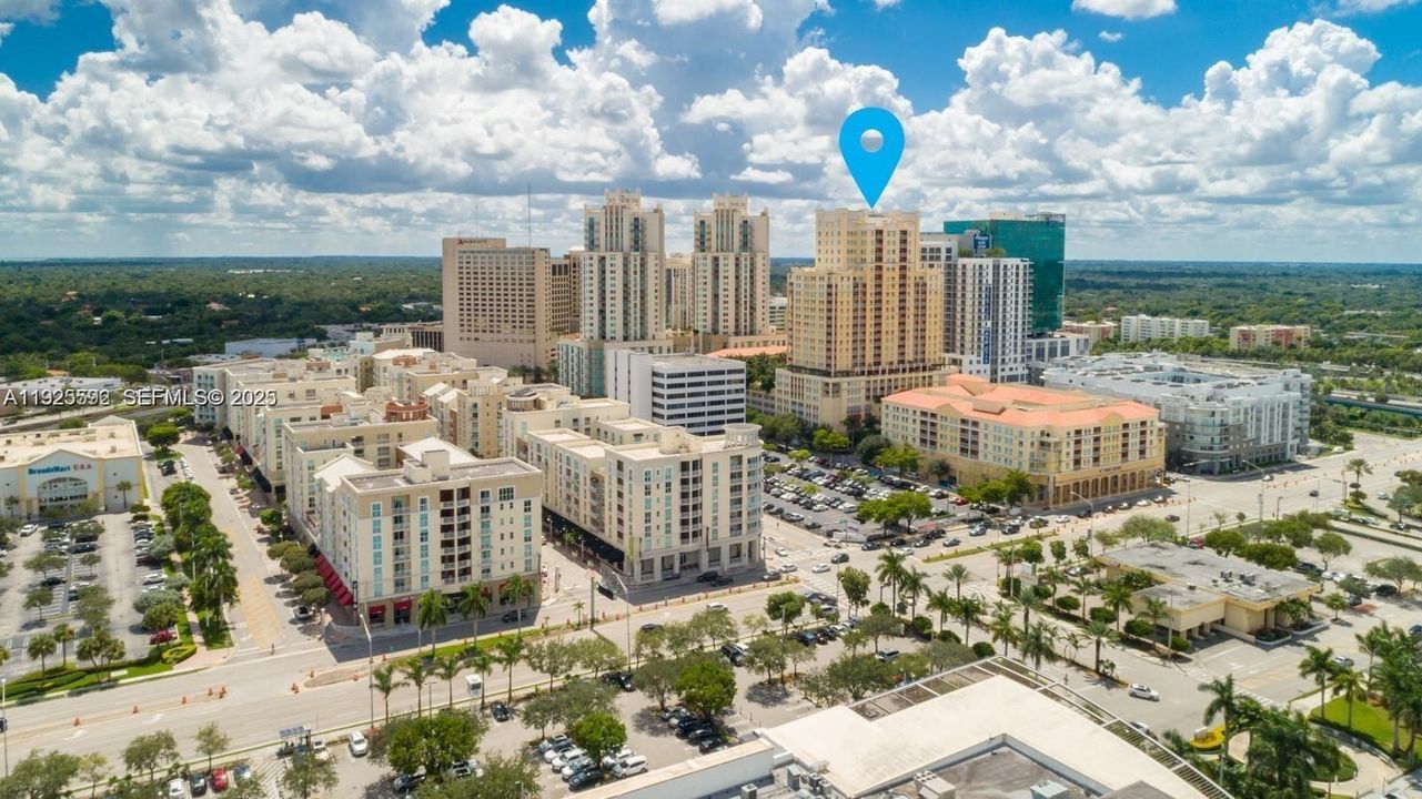 For Rent: $2,400 (1 beds, 1 baths, 759 Square Feet)