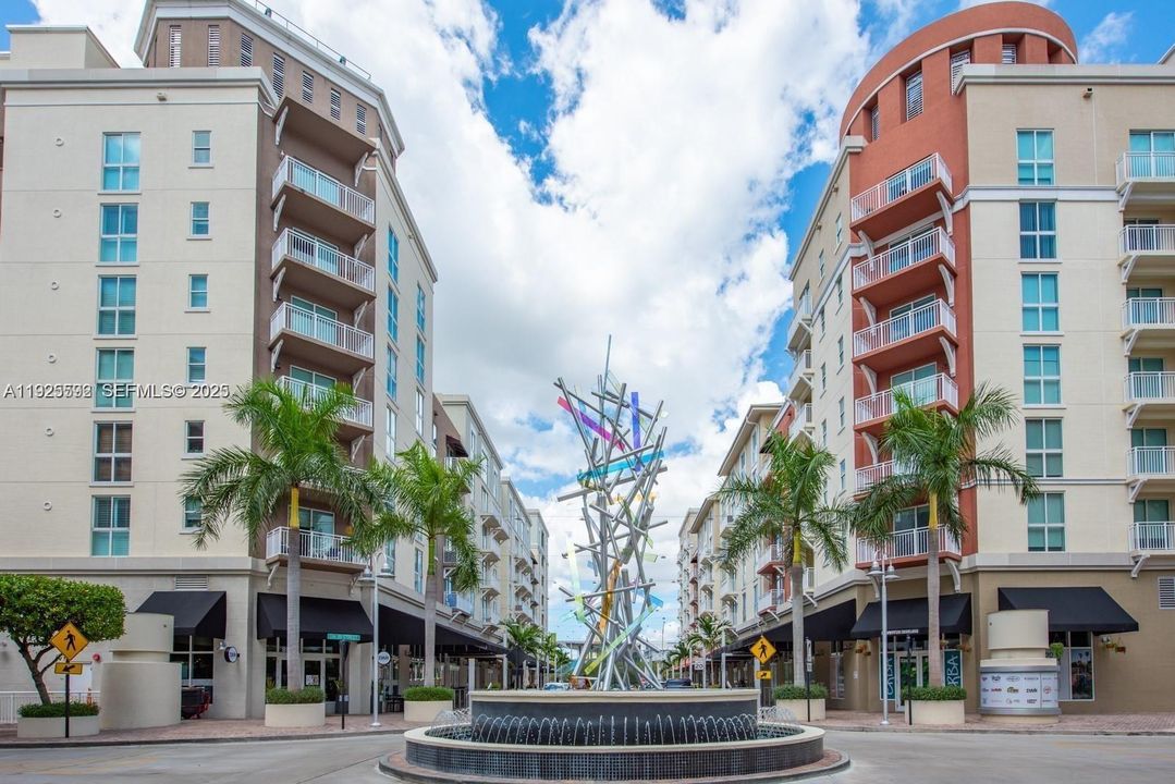 For Rent: $2,400 (1 beds, 1 baths, 759 Square Feet)