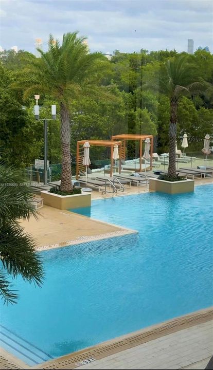 出租: $9,500 (4 贝兹, 4 浴室, 0 平方英尺)