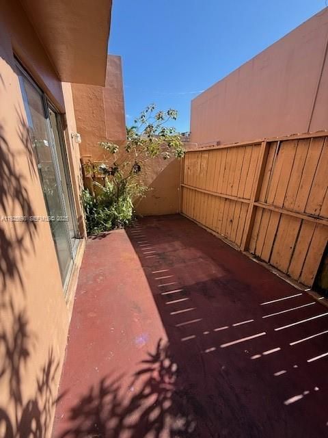 For Rent: $1,990 (3 beds, 2 baths, 1237 Square Feet)