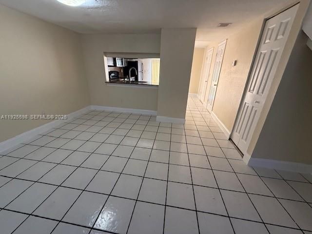 For Rent: $1,990 (3 beds, 2 baths, 1237 Square Feet)