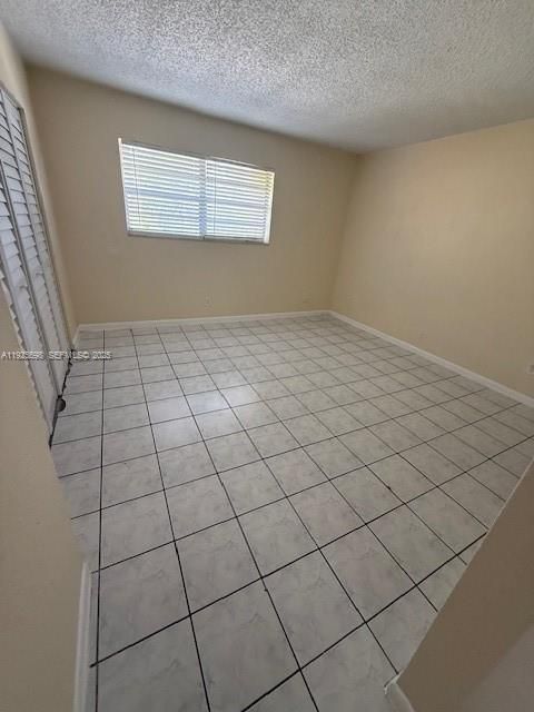 For Rent: $1,990 (3 beds, 2 baths, 1237 Square Feet)