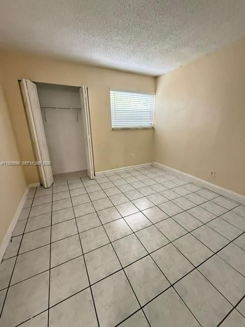 For Rent: $1,990 (3 beds, 2 baths, 1237 Square Feet)