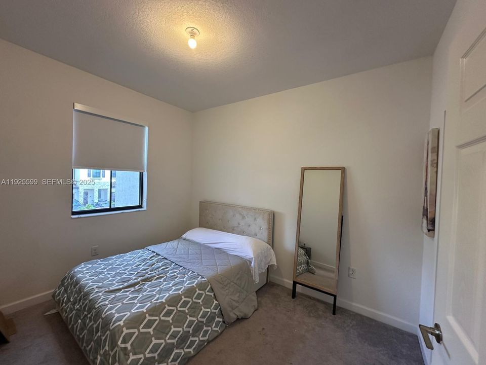 На продажу: $467,000 (3 спален, 2 ванн, 1694 Квадратных фут)