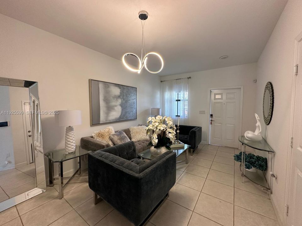 На продажу: $467,000 (3 спален, 2 ванн, 1694 Квадратных фут)