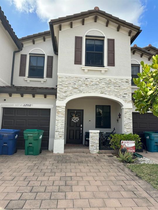 На продажу: $467,000 (3 спален, 2 ванн, 1694 Квадратных фут)