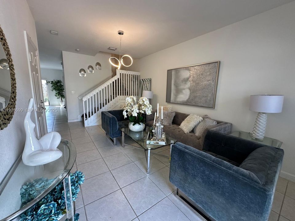 На продажу: $467,000 (3 спален, 2 ванн, 1694 Квадратных фут)