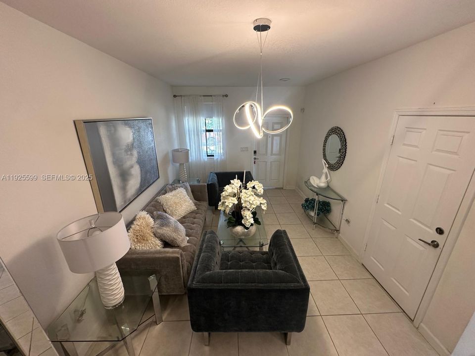 На продажу: $467,000 (3 спален, 2 ванн, 1694 Квадратных фут)