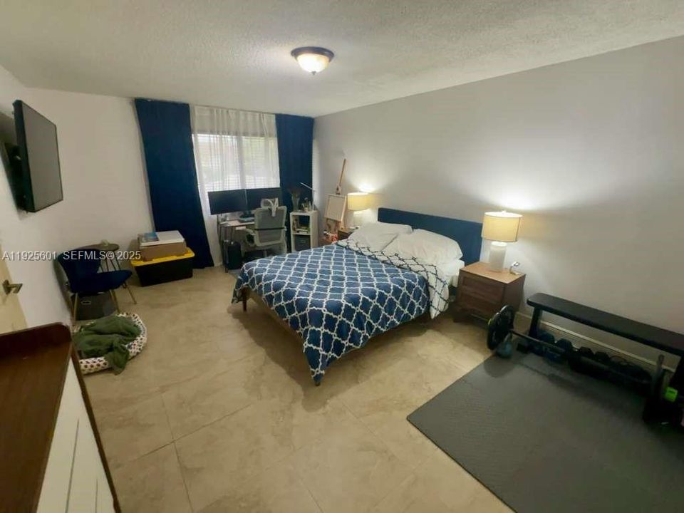 待售: $491,990 (3 贝兹, 2 浴室, 1378 平方英尺)