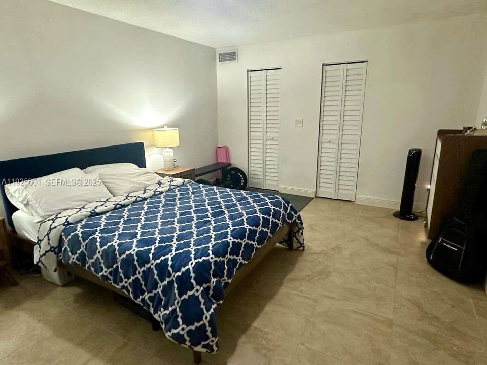 待售: $491,990 (3 贝兹, 2 浴室, 1378 平方英尺)