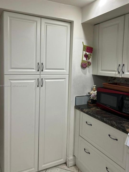 待售: $491,990 (3 贝兹, 2 浴室, 1378 平方英尺)