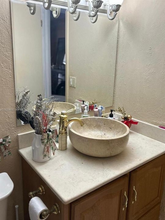 待售: $491,990 (3 贝兹, 2 浴室, 1378 平方英尺)