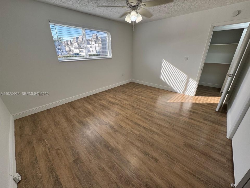 В аренду: $1,750 (1 спален, 1 ванн, 675 Квадратных фут)