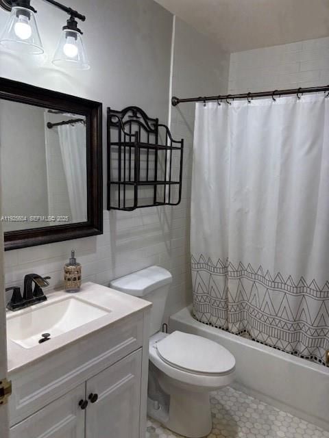 For Rent: $3,800 (4 beds, 2 baths, 1800 Square Feet)