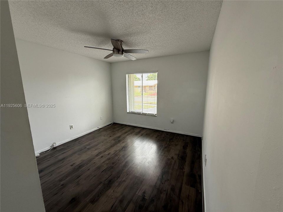 En Renta: $4,500 (4 camas, 2 baños, 1848 Pies cuadrados)