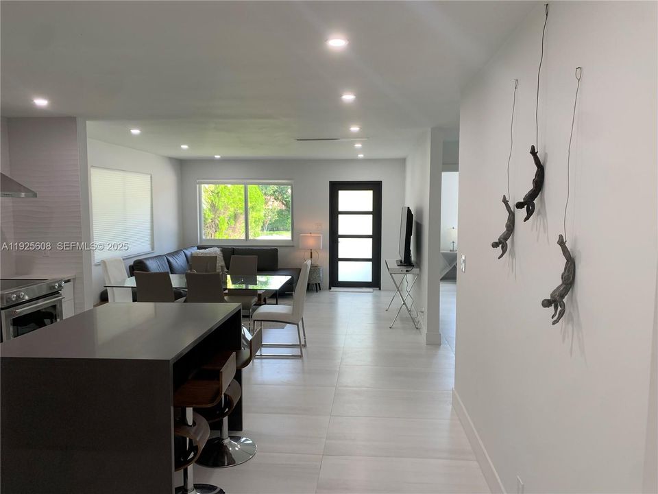 На продажу: $748,000 (3 спален, 2 ванн, 1332 Квадратных фут)