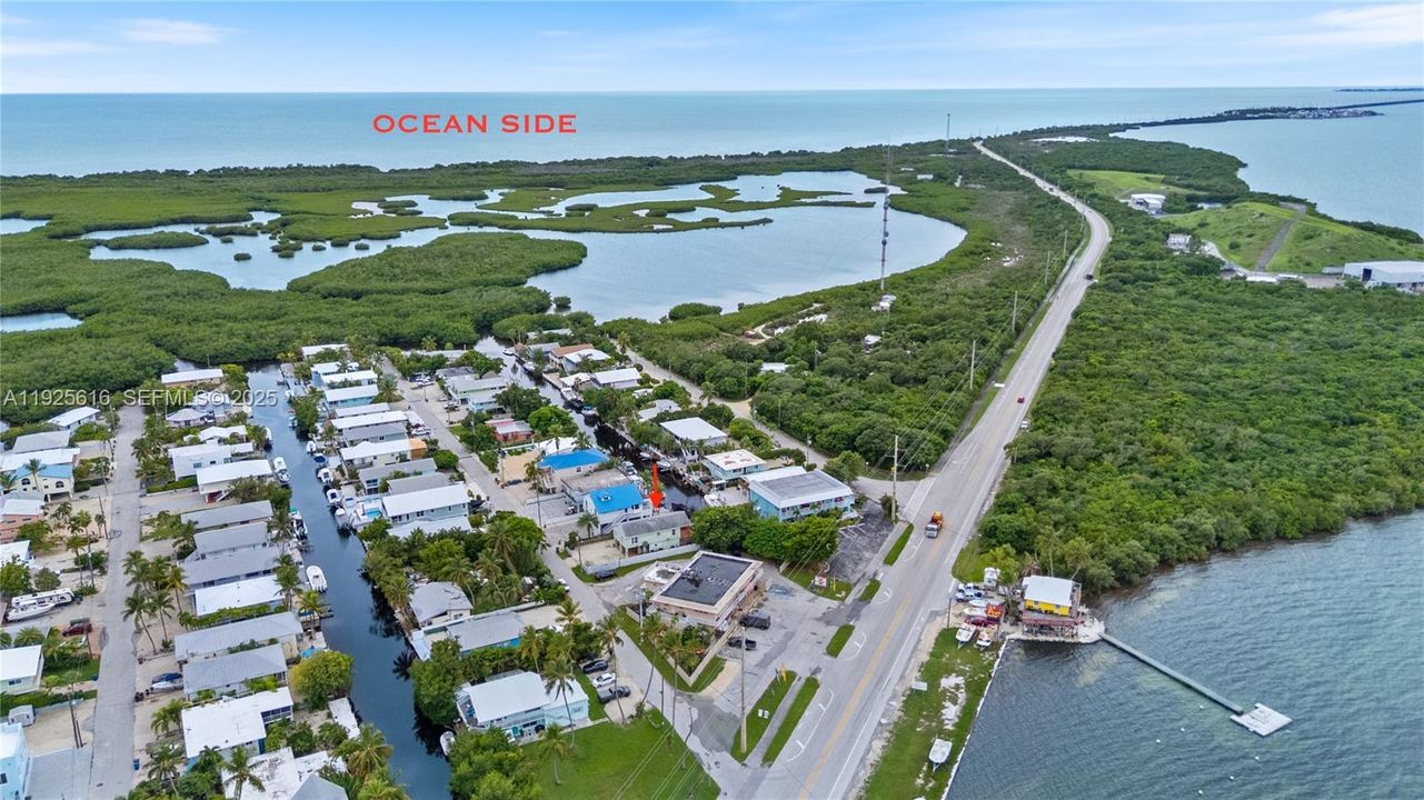 For Sale: $925,000 (3 beds, 2 baths, 1056 Square Feet)