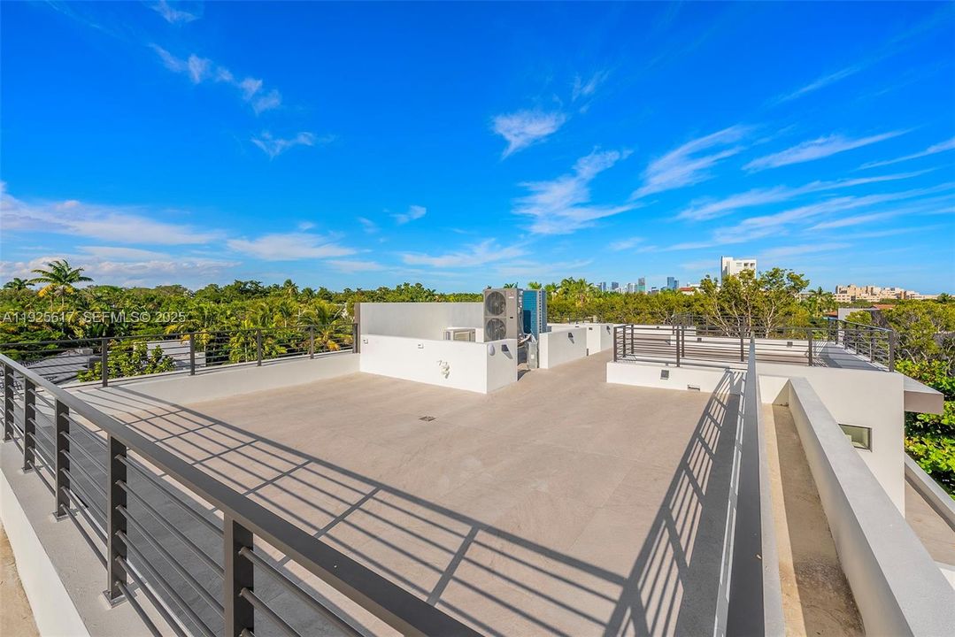 En Venta: $7,750,000 (5 camas, 5 baños, 0 Pies cuadrados)