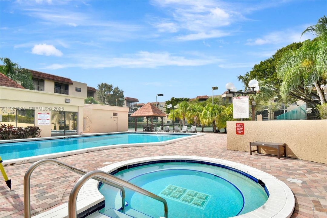 На продажу: $219,000 (2 спален, 2 ванн, 0 Квадратных фут)