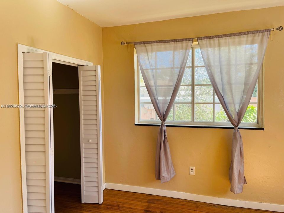 For Sale: $870,000 (0 beds, 0 baths, 2563 Square Feet)