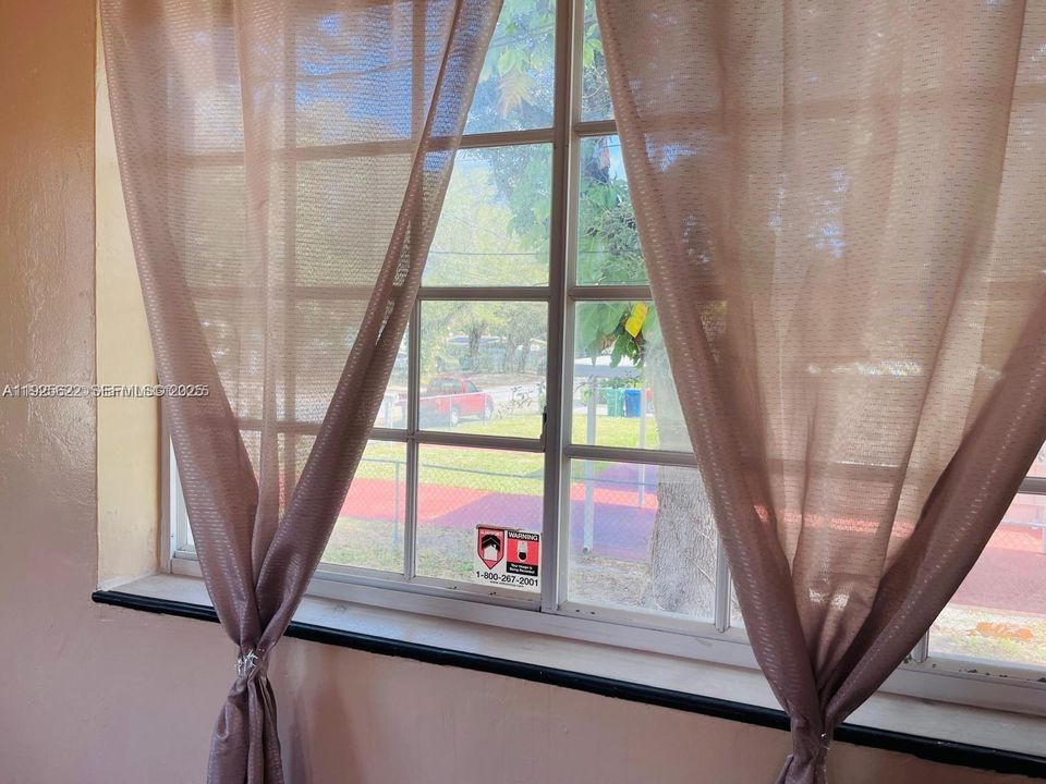 For Sale: $870,000 (0 beds, 0 baths, 2563 Square Feet)