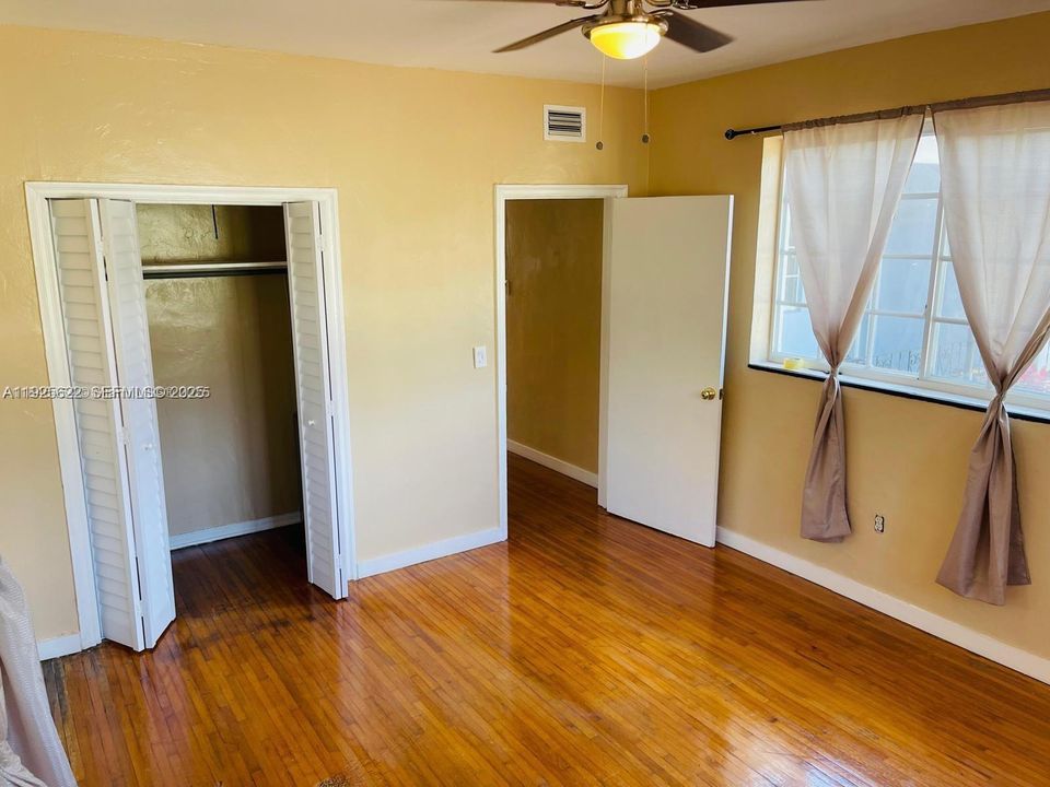 For Sale: $870,000 (0 beds, 0 baths, 2563 Square Feet)