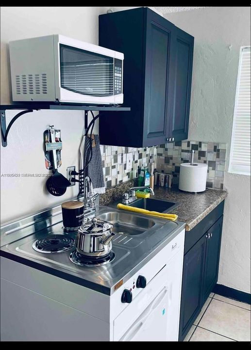 For Sale: $870,000 (0 beds, 0 baths, 2563 Square Feet)