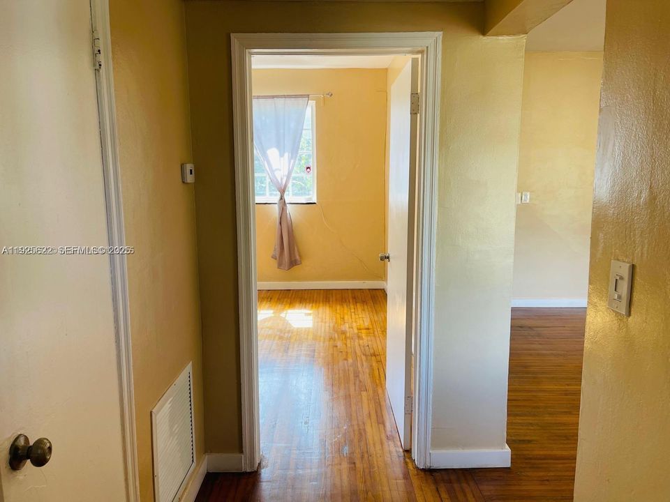 For Sale: $870,000 (0 beds, 0 baths, 2563 Square Feet)