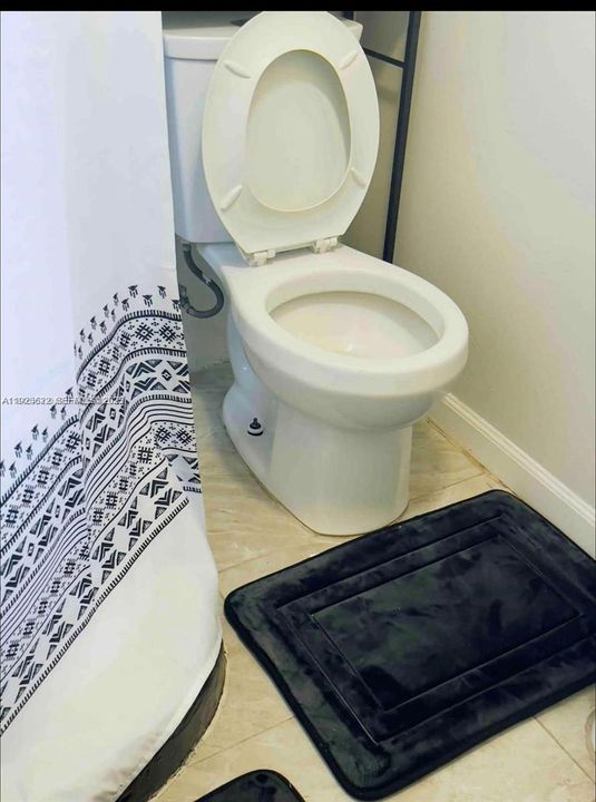 For Sale: $870,000 (0 beds, 0 baths, 2563 Square Feet)