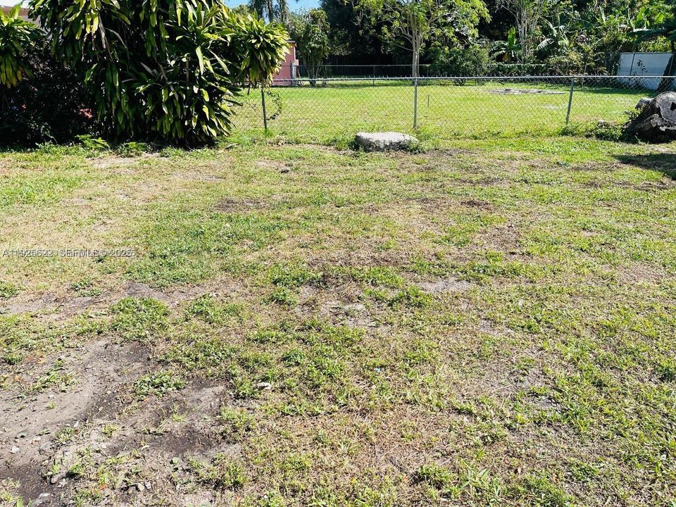 For Sale: $870,000 (0 beds, 0 baths, 2563 Square Feet)