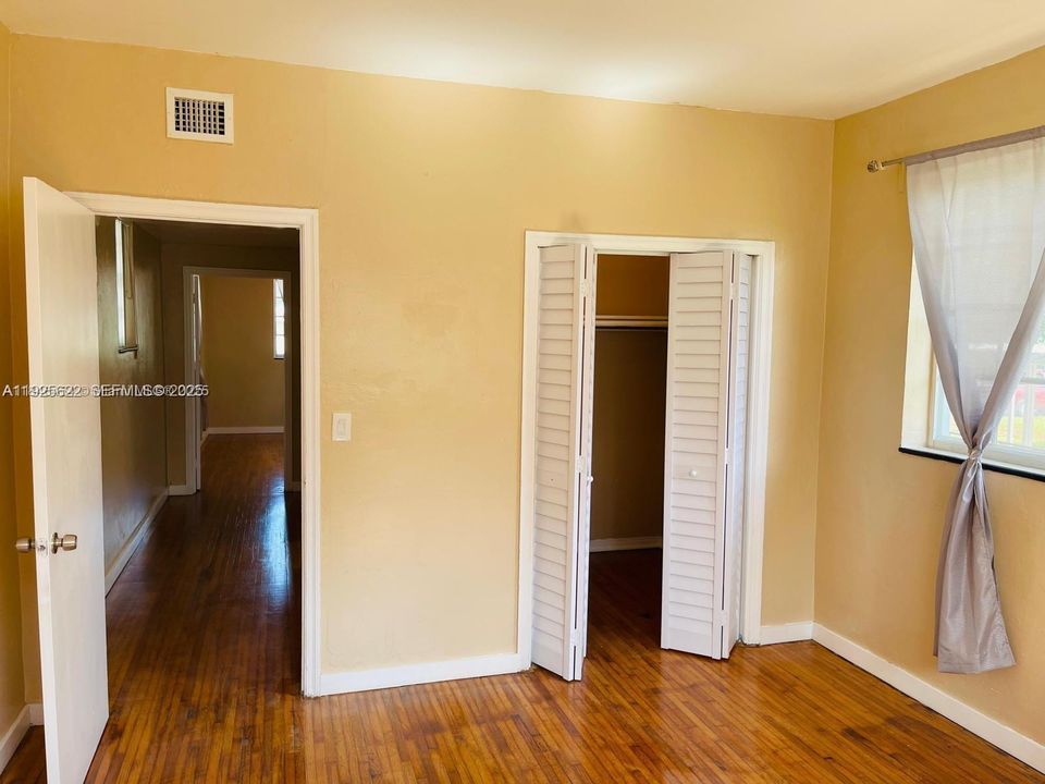 For Sale: $870,000 (0 beds, 0 baths, 2563 Square Feet)