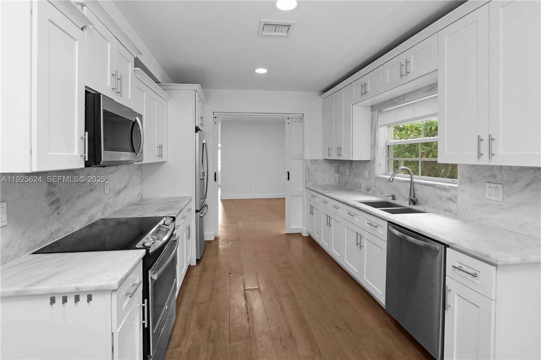 For Rent: $7,500 (4 beds, 3 baths, 2457 Square Feet)