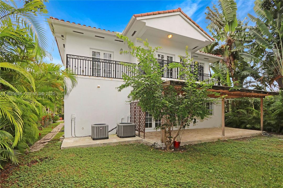 For Rent: $7,500 (4 beds, 3 baths, 2457 Square Feet)