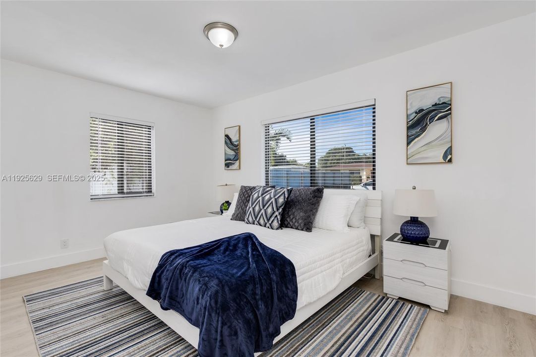 For Sale: $500,000 (3 beds, 1 baths, 1050 Square Feet)