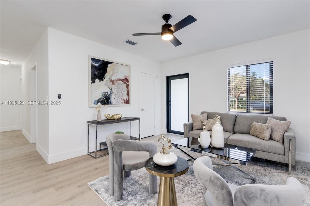 For Sale: $500,000 (3 beds, 1 baths, 1050 Square Feet)